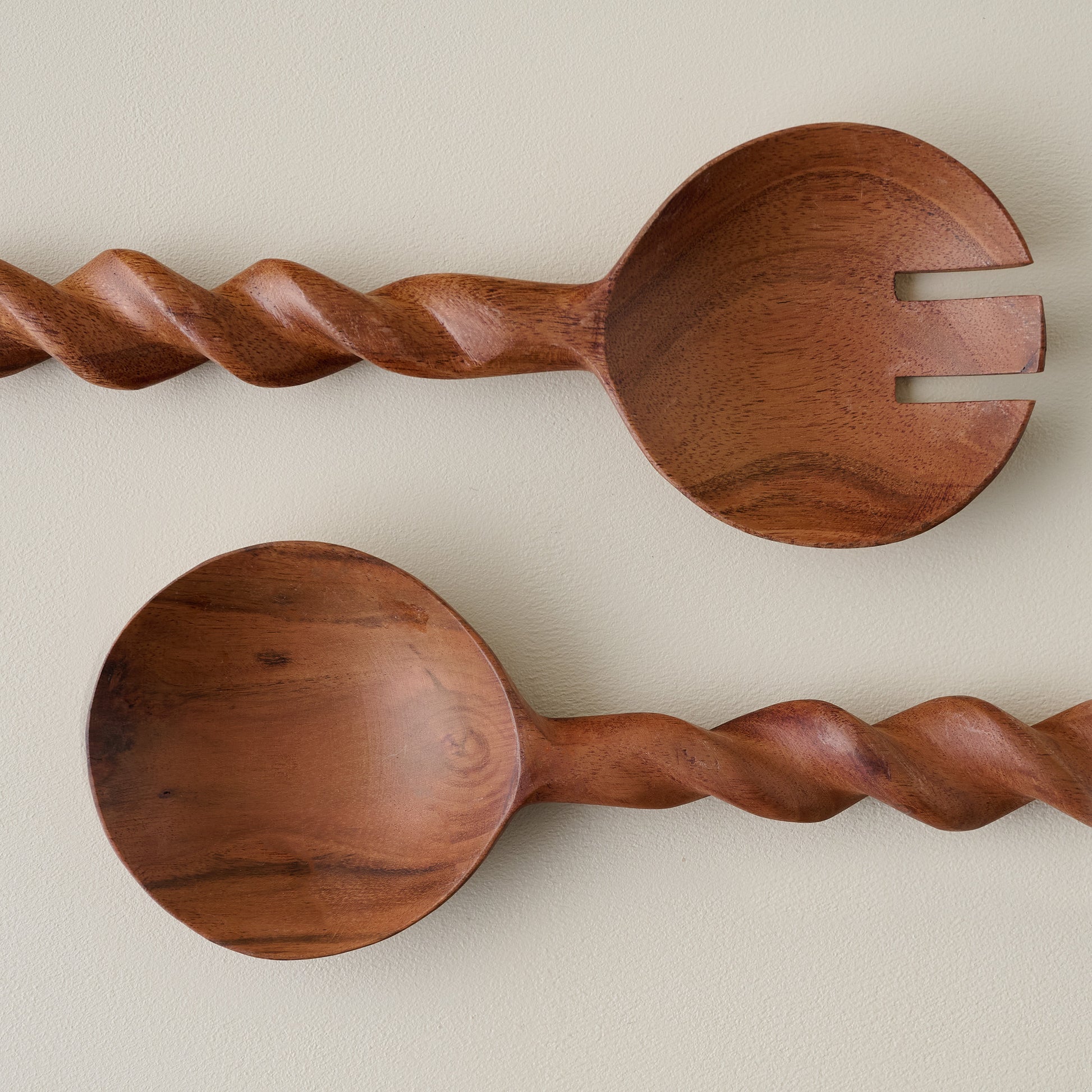 Wood Swirl Salad Set detail