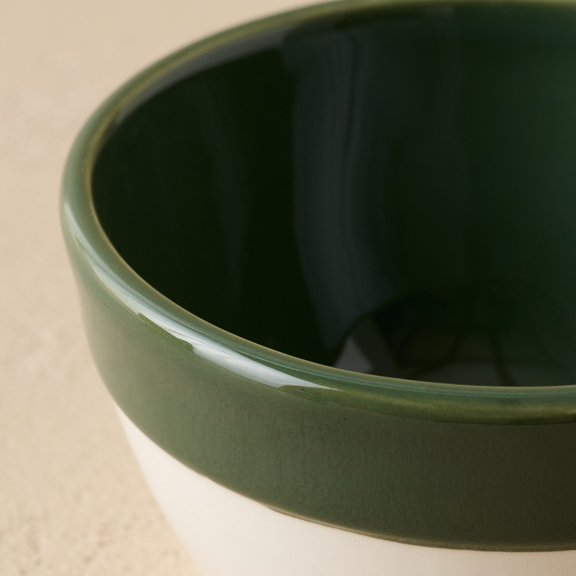 The Cottage Collection Green Rim Cereal Bowl rim up close
