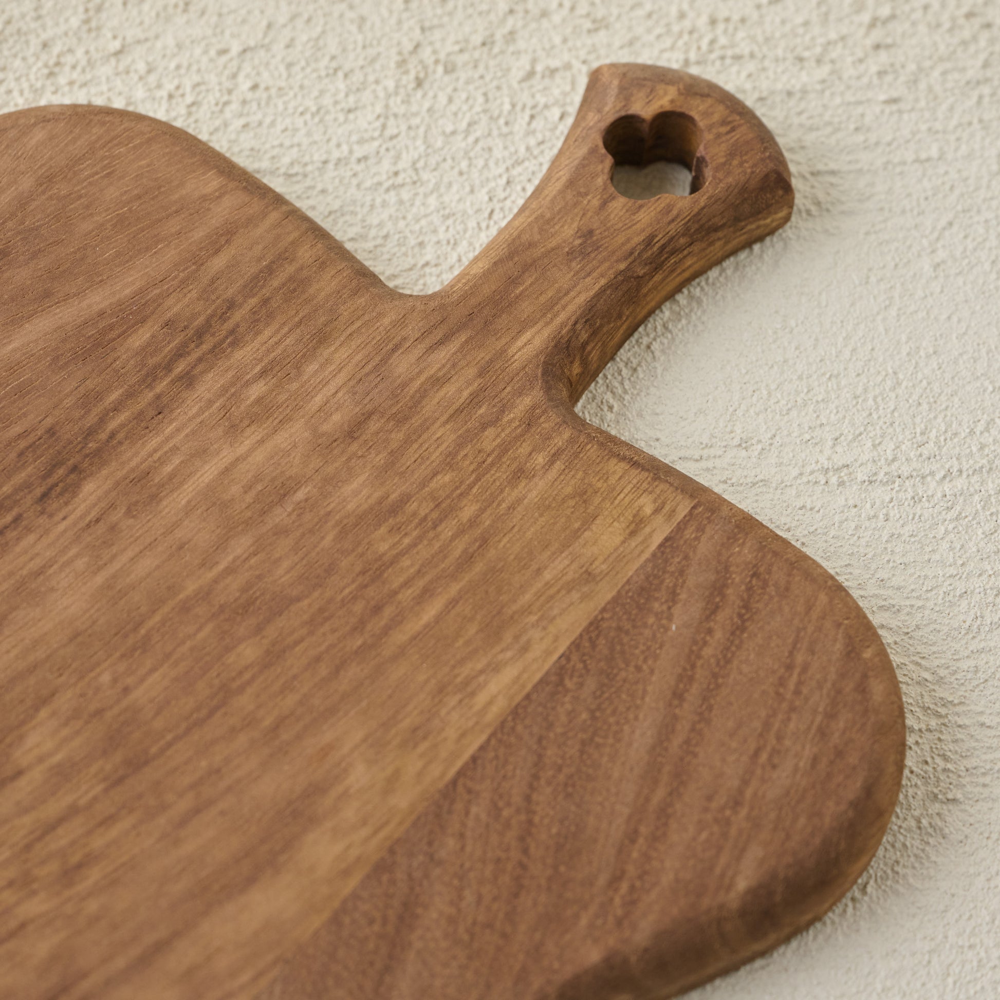 Vintage-Inspired Serving Board up close handle