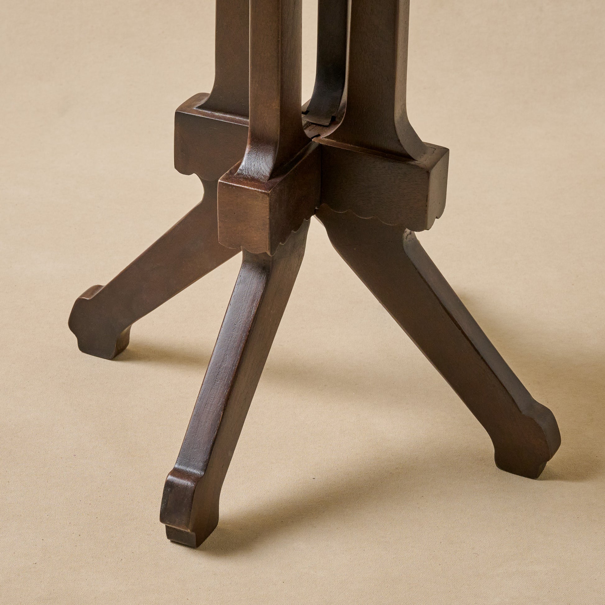 Amelie Vintage Inspired Side Table feet up close