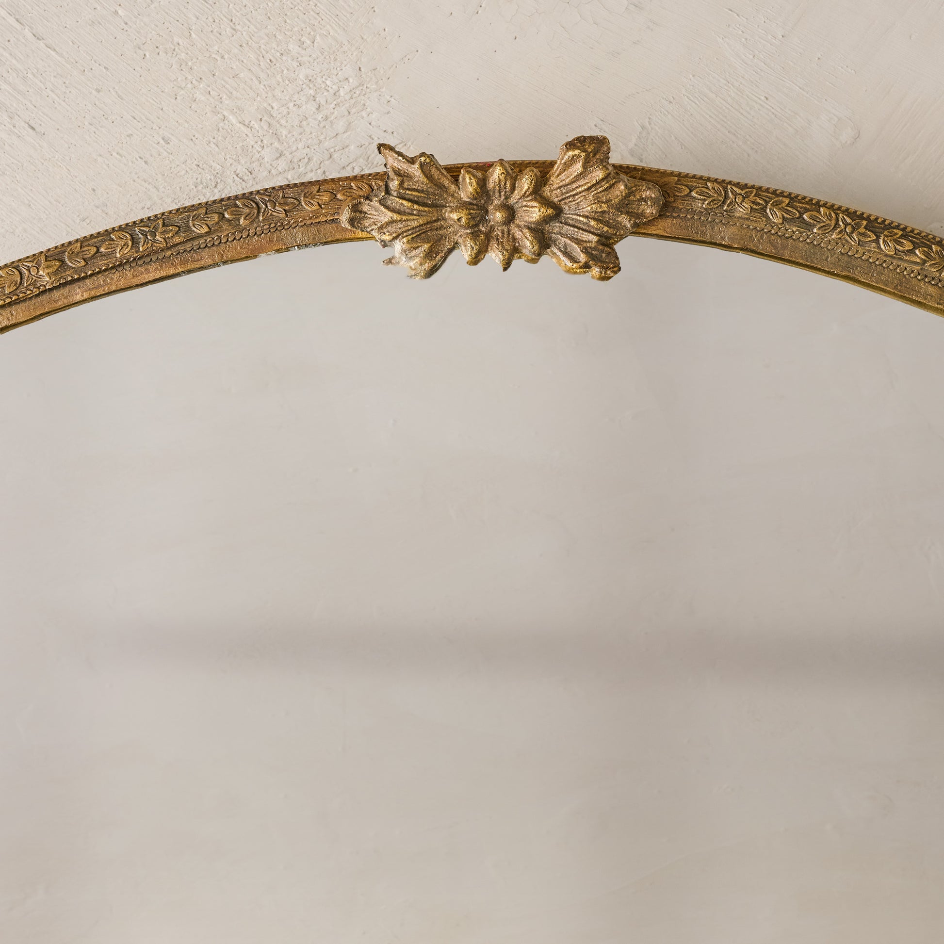 Vienna Oval Mirror detaill up close