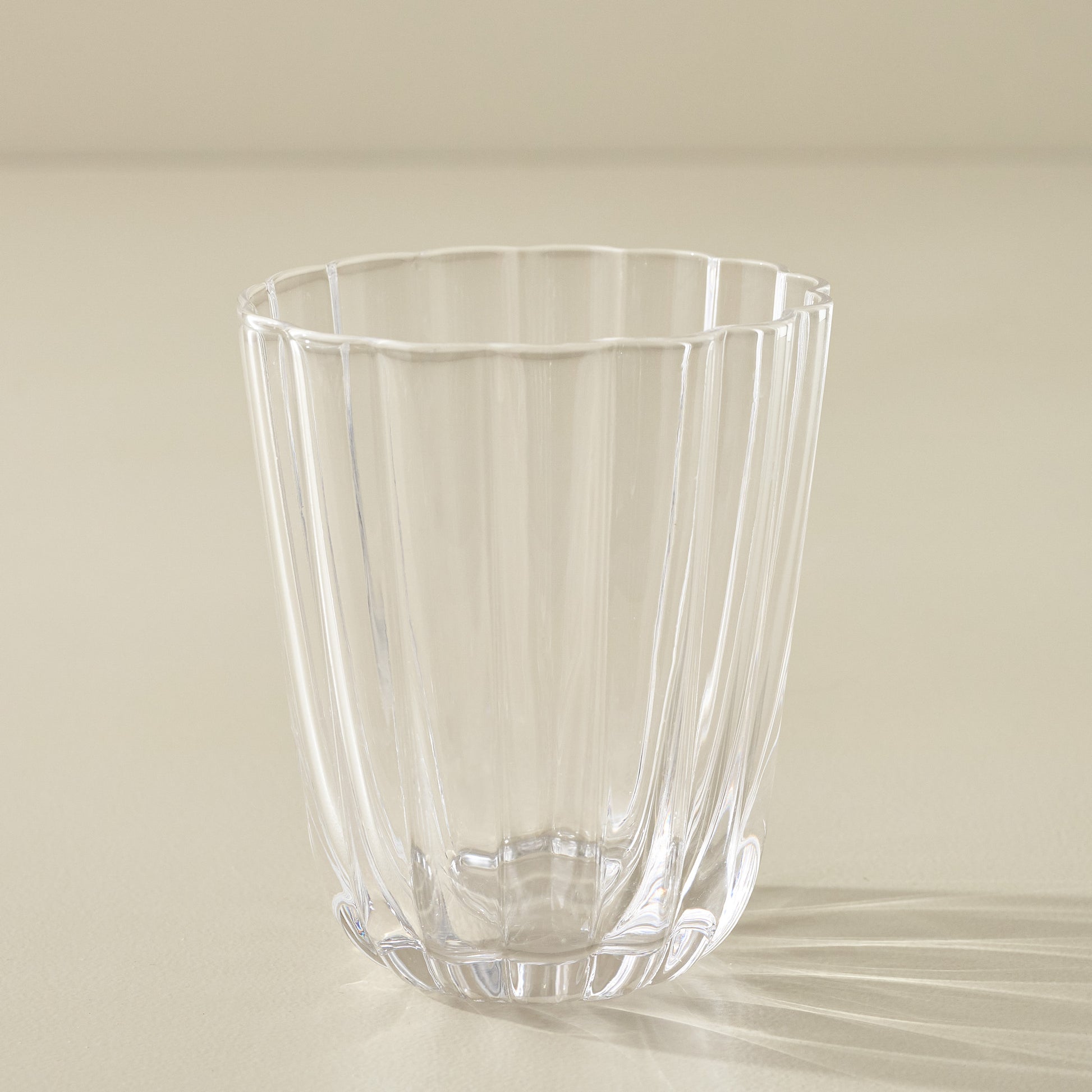 Small Scalloped Rim Glass Tumbler