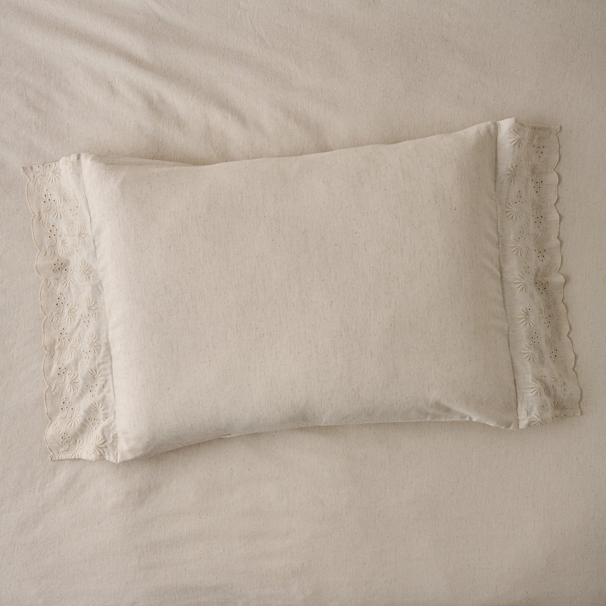 Clara Eyelet Flange Sham in Natural