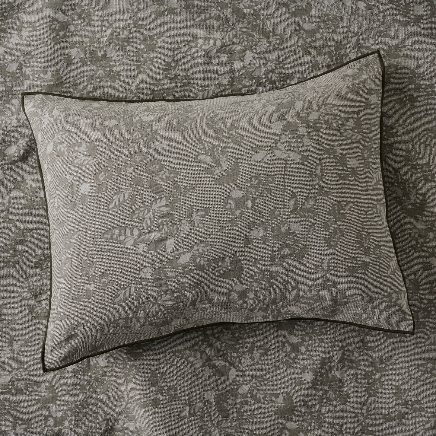 Standard Willow Floral Jacquard Sham