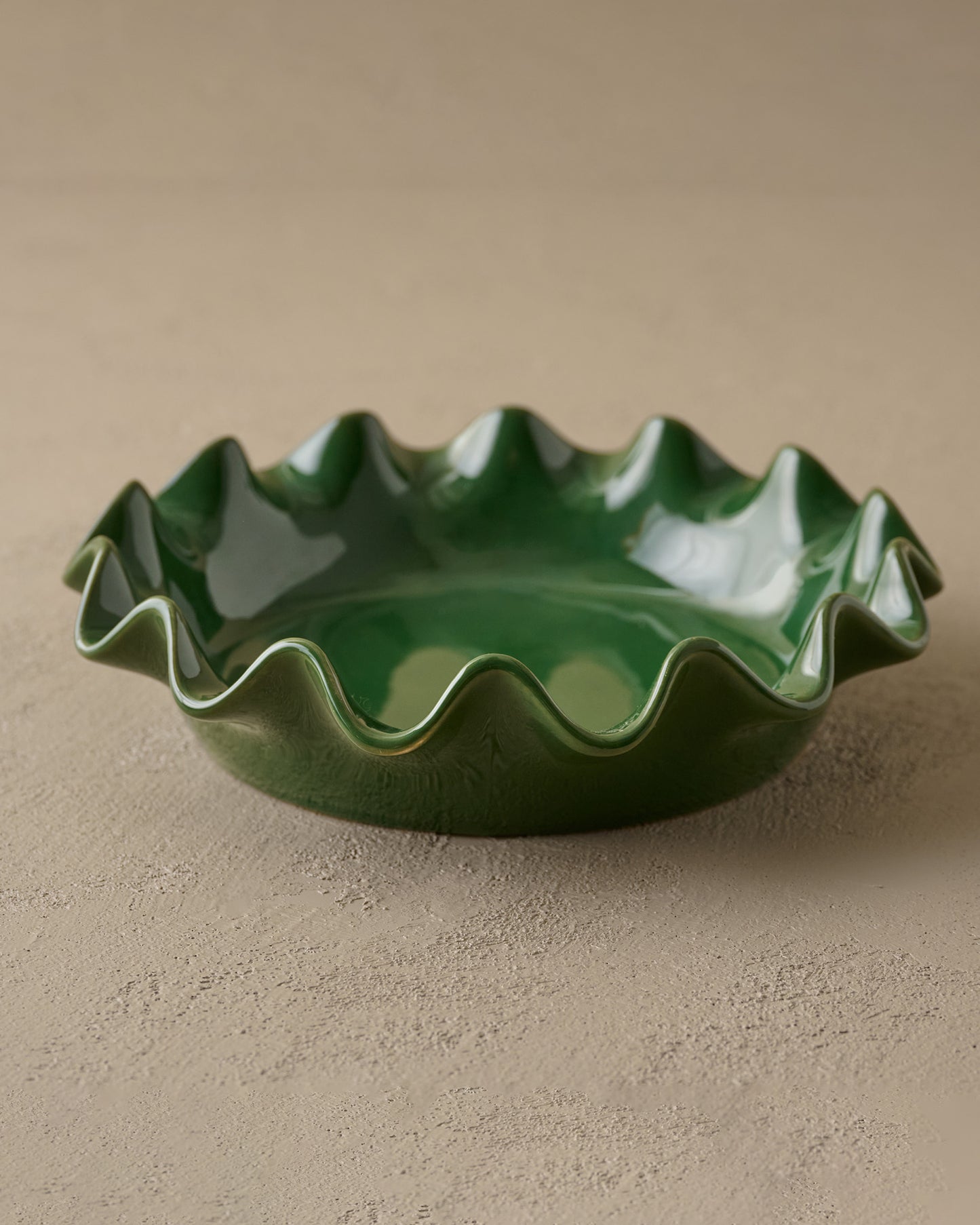 The Cottage Collection Forest Green Scalloped Pie Dish