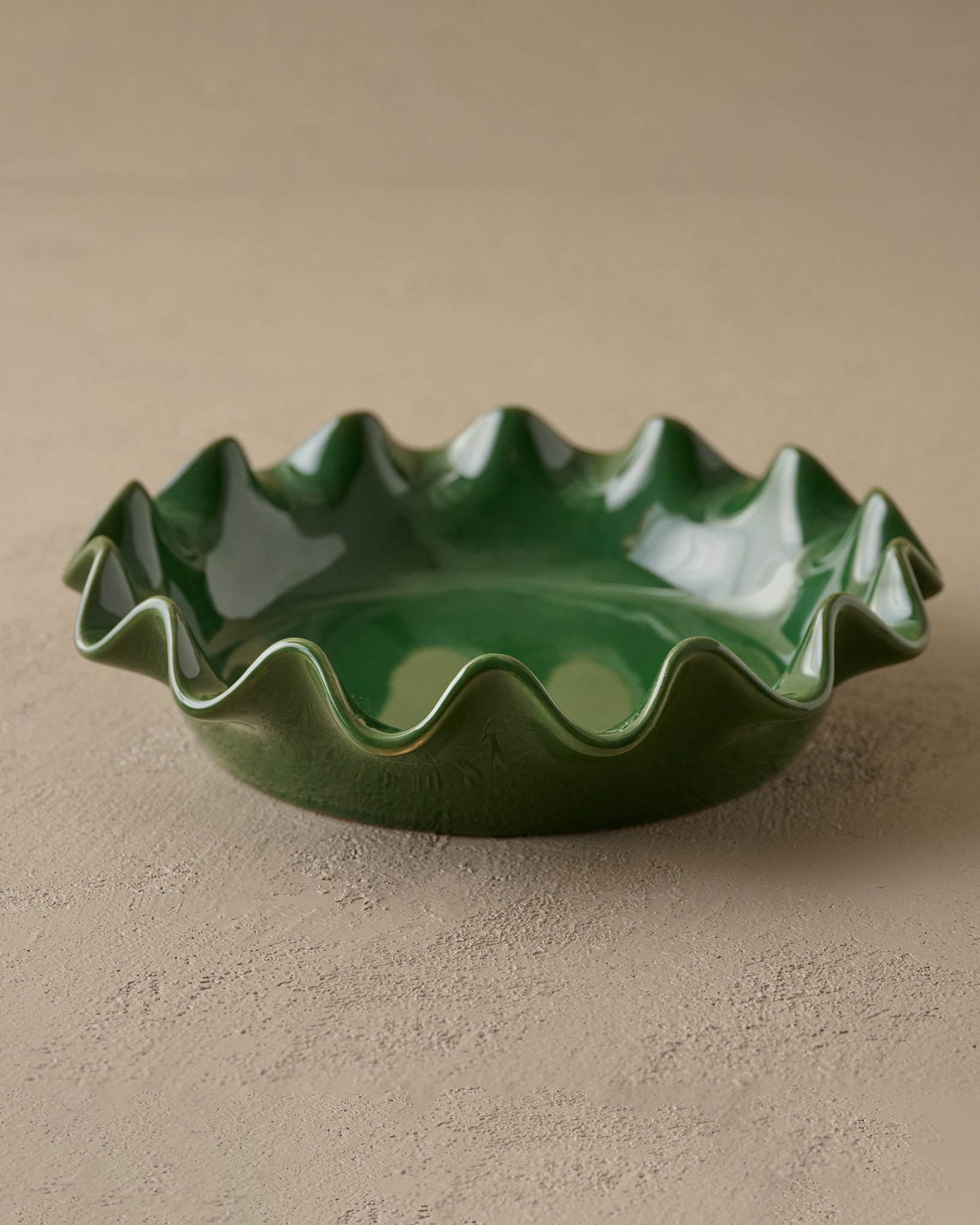 The Cottage Collection Forest Green Scalloped Pie Dish