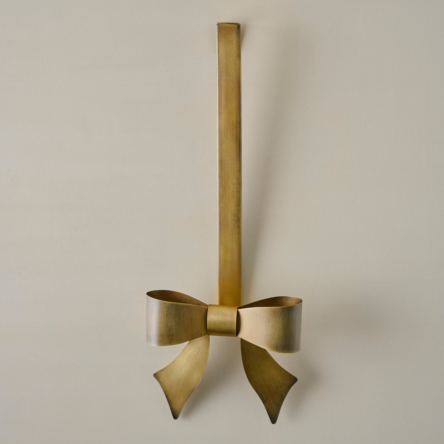 Clara Brass Bow Wreath Hanger