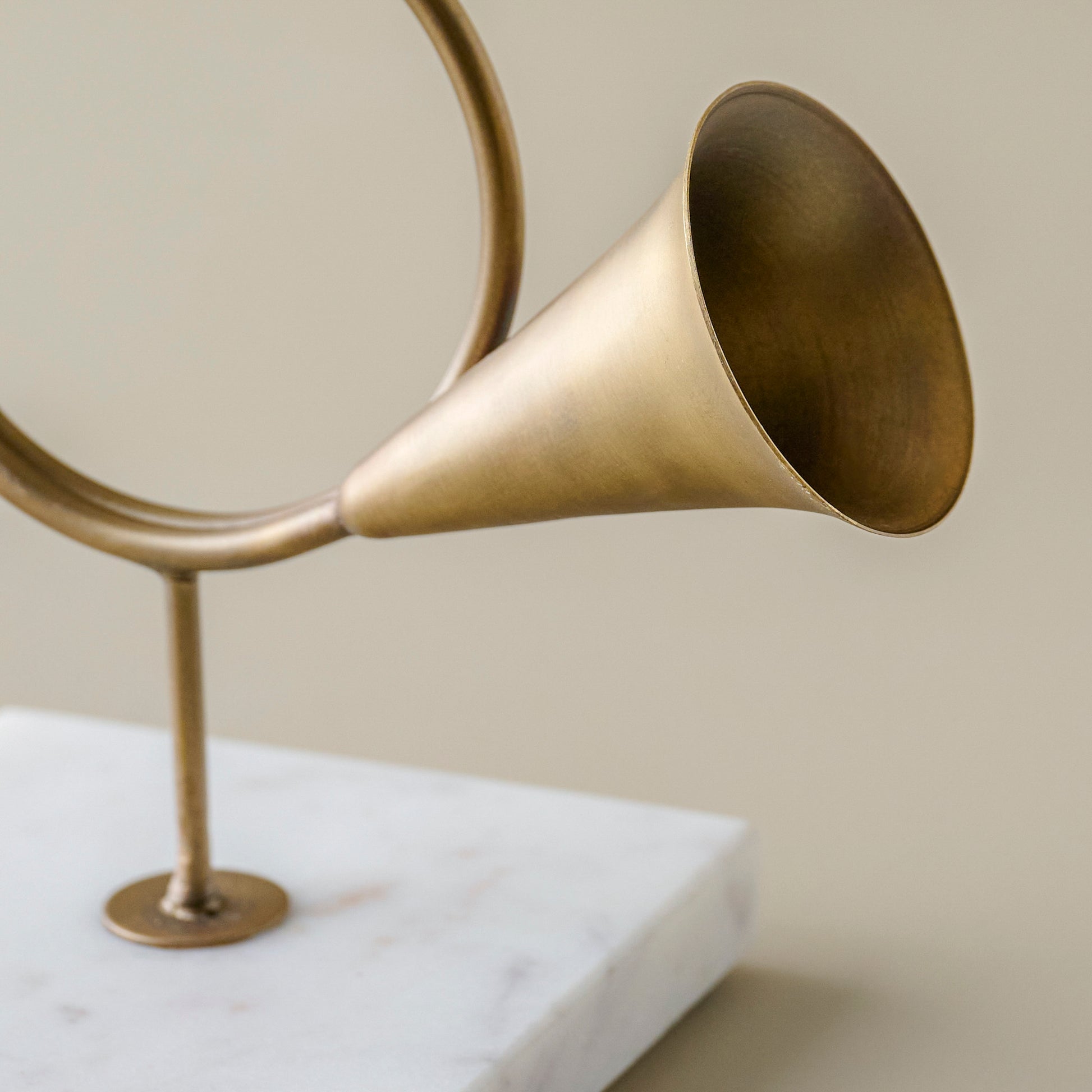 Festive Fanfare Sit About up close