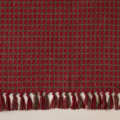 Red & Green Aspen Throw fringe up close