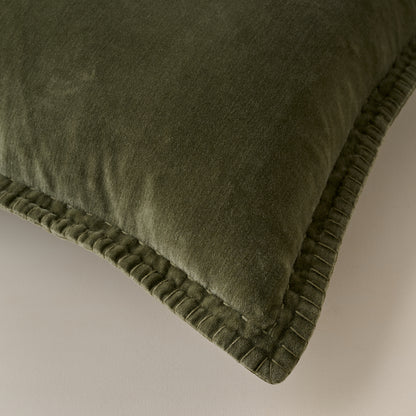 Townes Winter Moss Pillow corner 