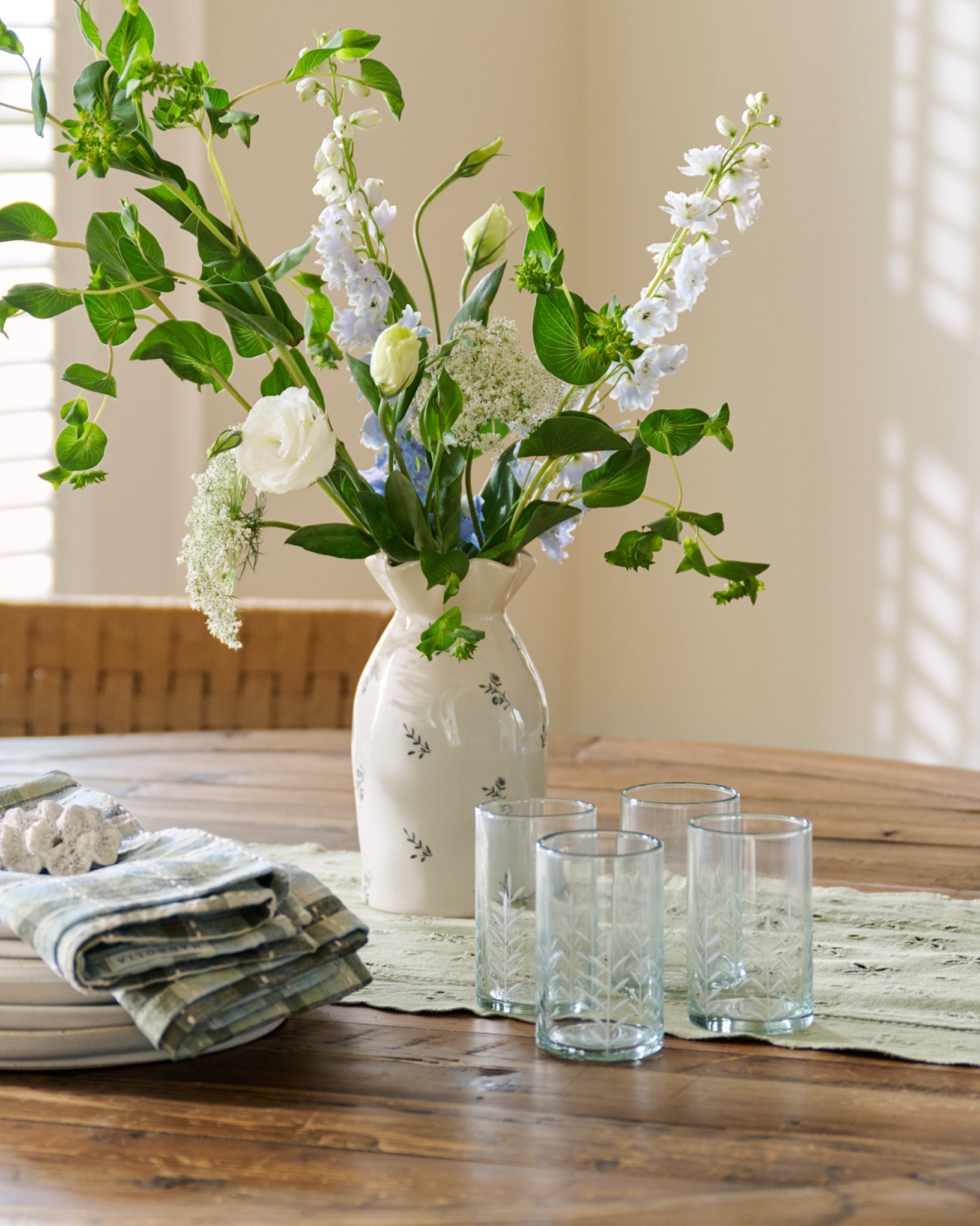 old navy magnolia vs white lilies Marlowe Etched Glass Tumbler