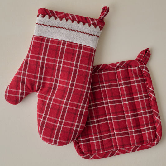 Magnolia Vintage Red Plaid Oven Mitt and Pot Holder Set