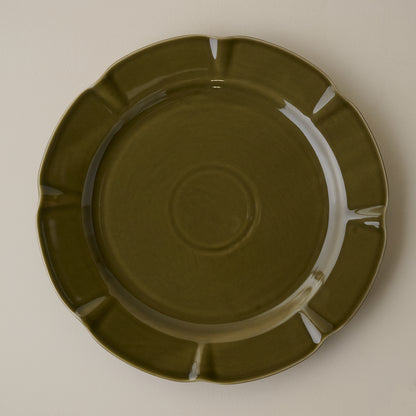 Fern Green Luna Scalloped Plate - Dinner Plate