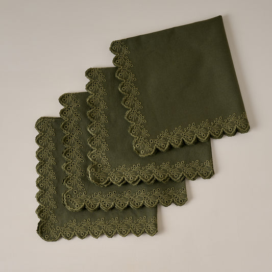 Winter Moss Embroidered Scalloped Edge Napkin Set of Four