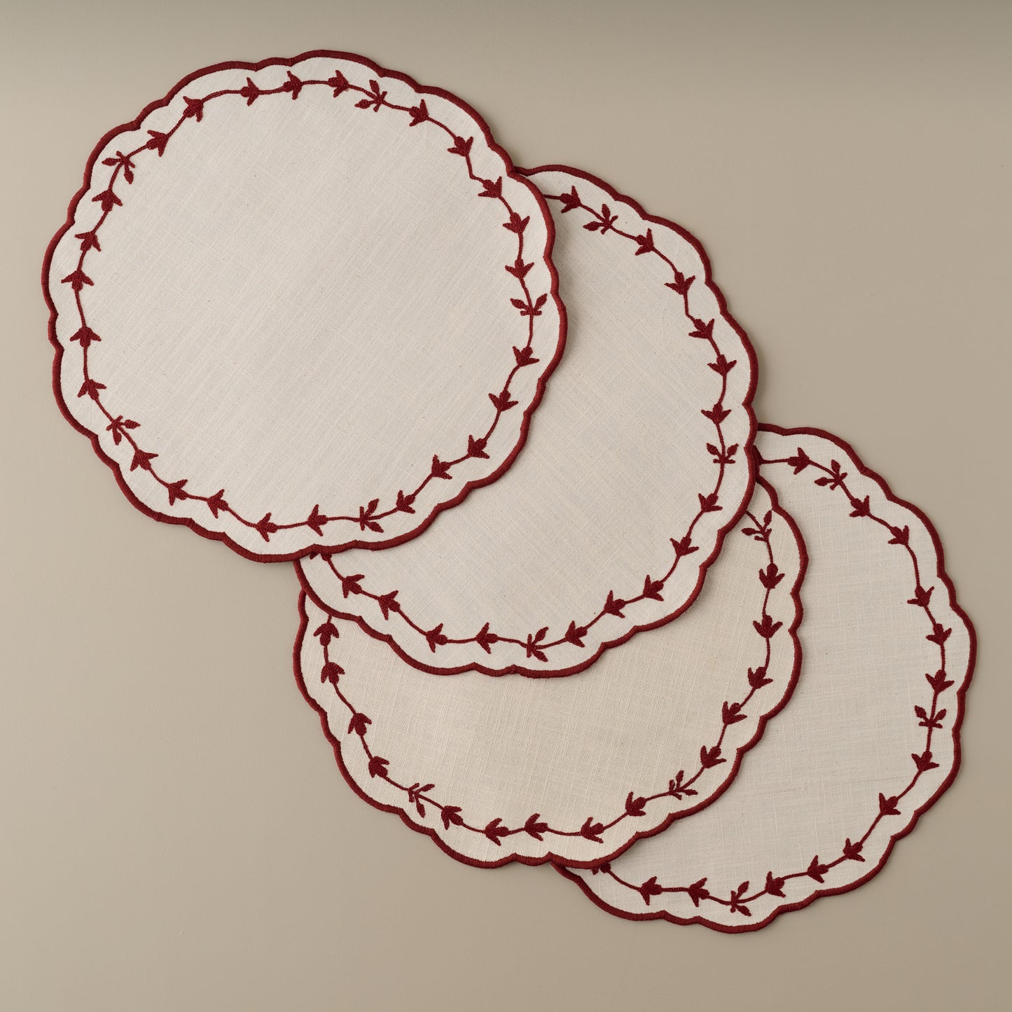 Red Embroidered Edge Scalloped Reversible Placemat