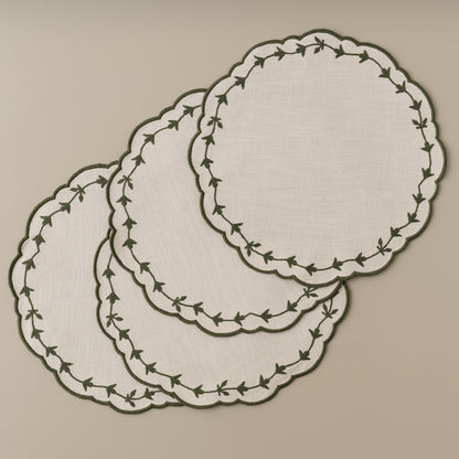 Green Embroidered Edge Scallop Reversible Placemat