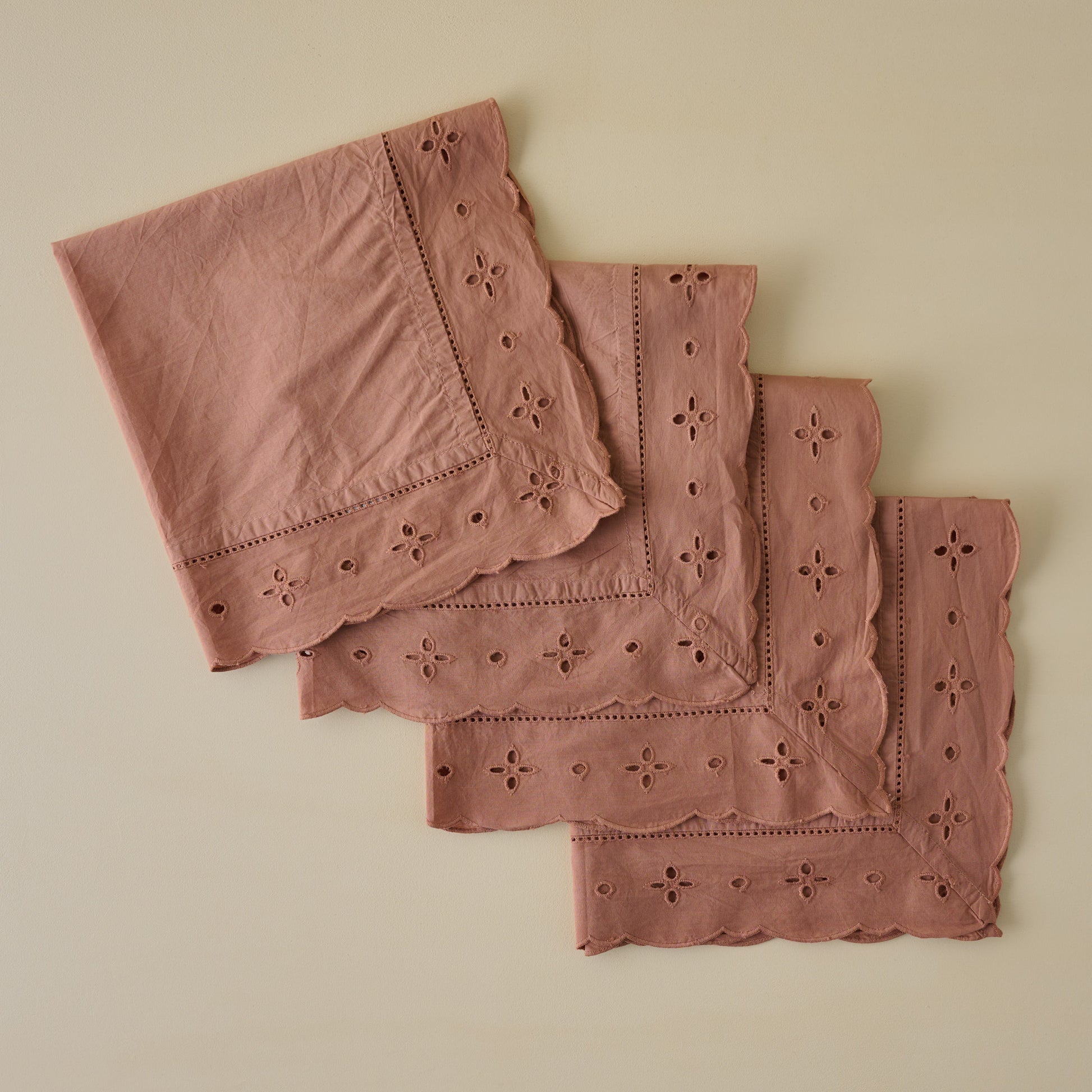 Blush Eyelet Border Napkin Set of Four