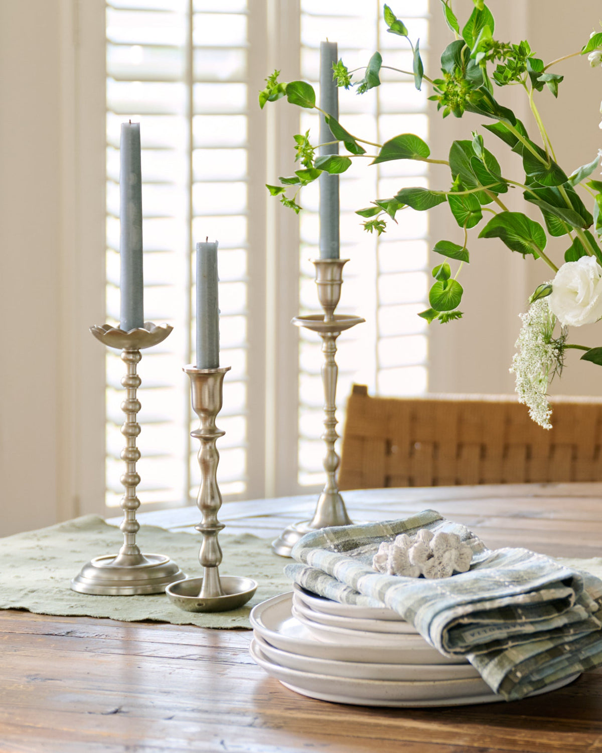 Cassandra Candle Holder – Magnolia