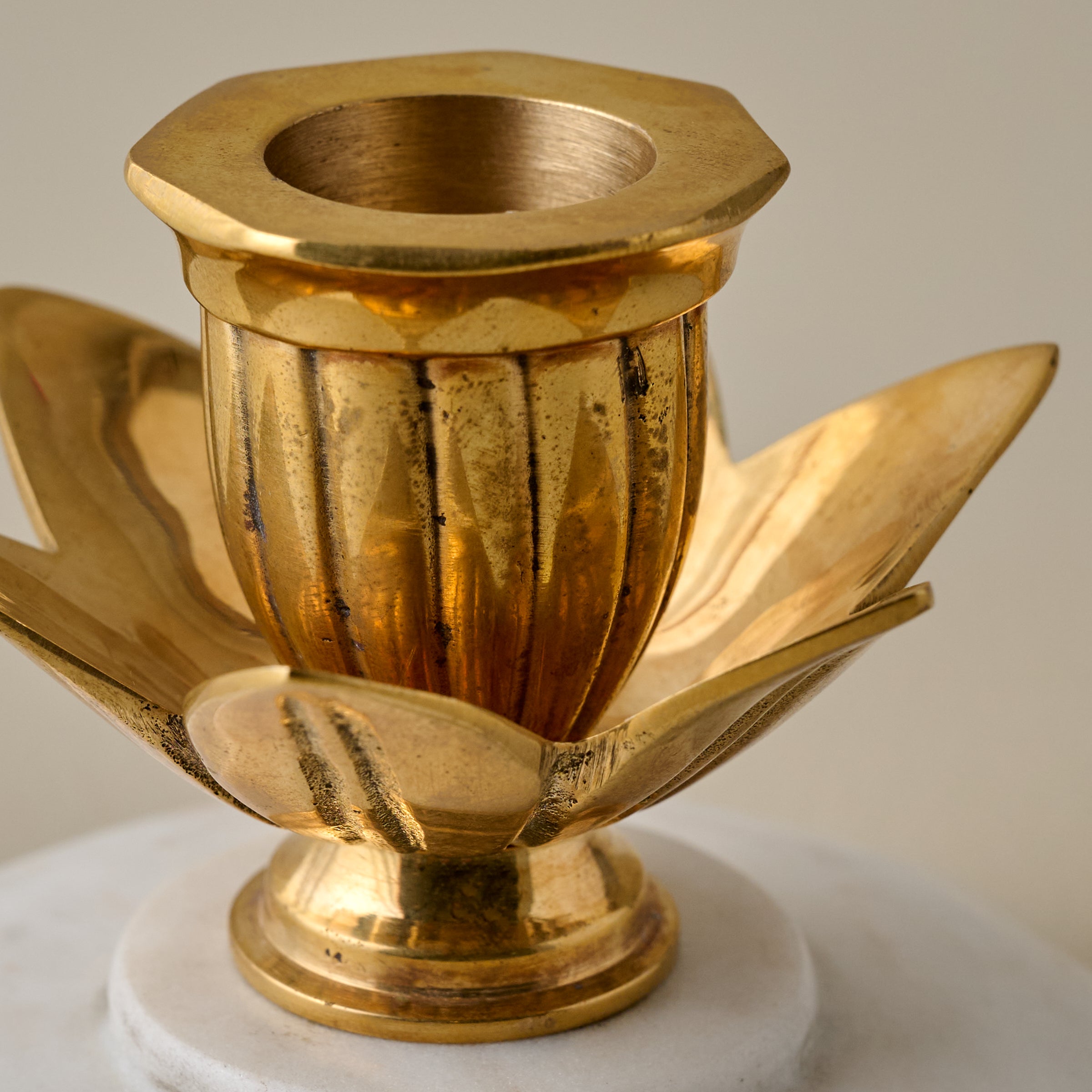 Marble and Brass Tulip Candleholder - Thumbnail 2