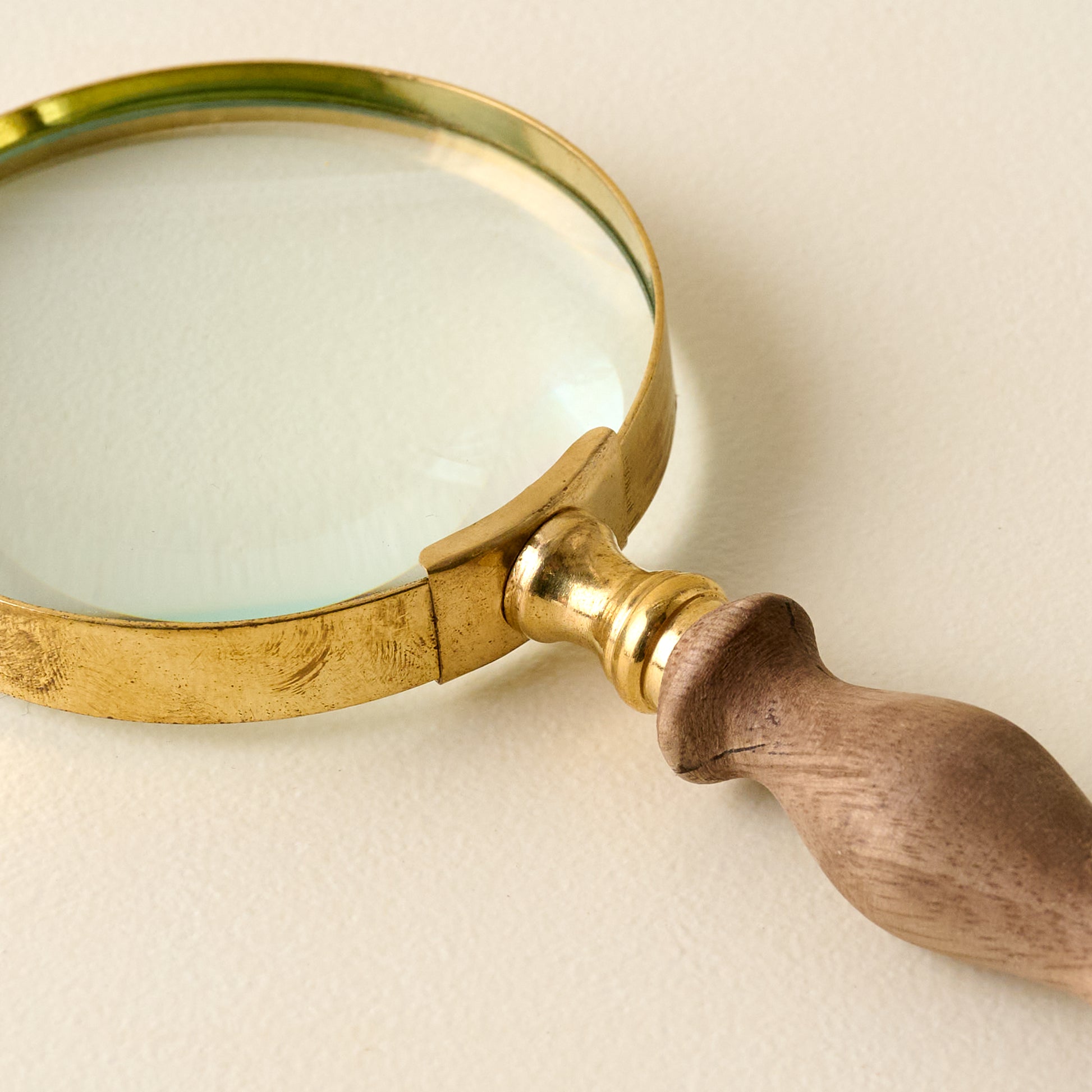 Decorative Wood Magnifying Glass close up view