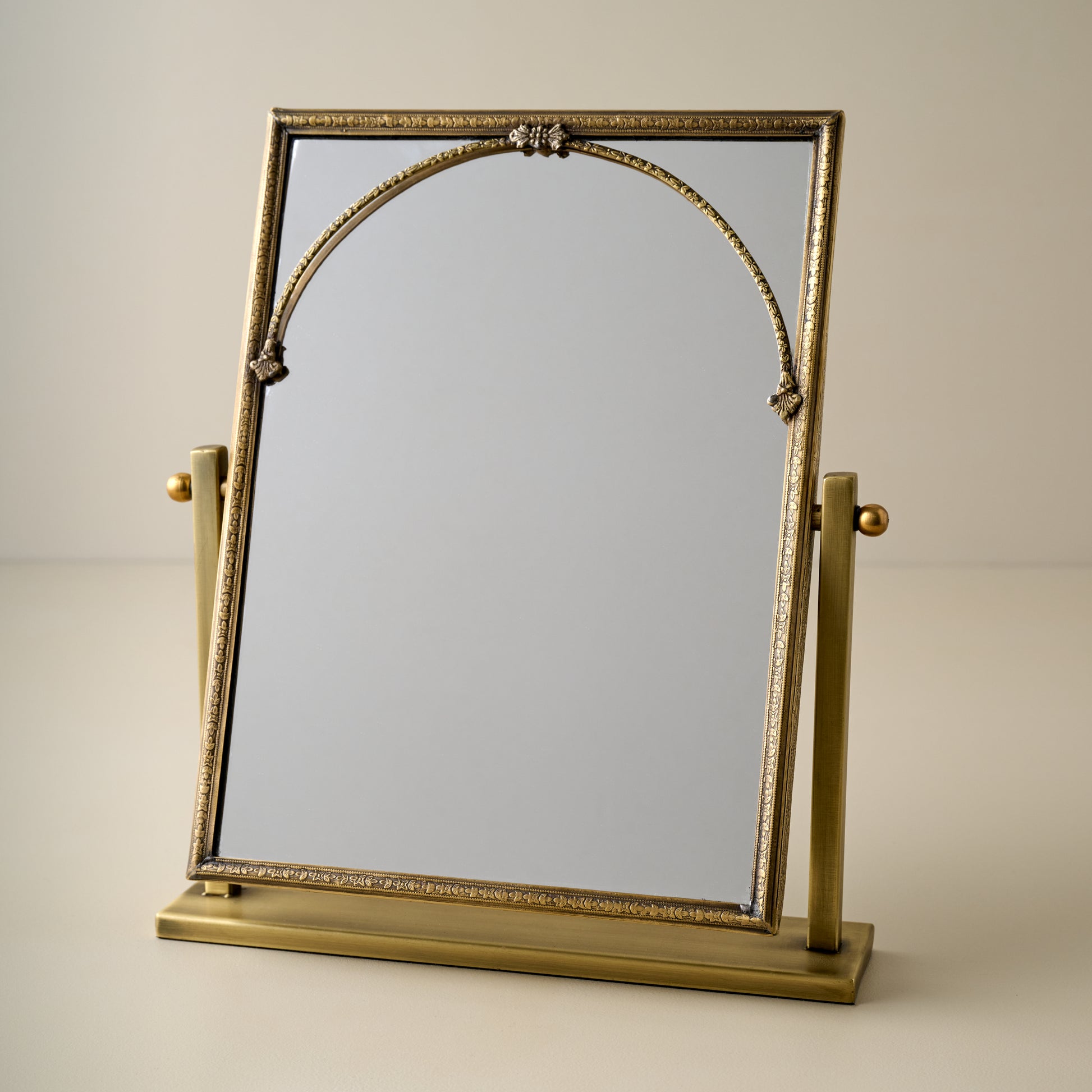 Vienna Tabletop Mirror