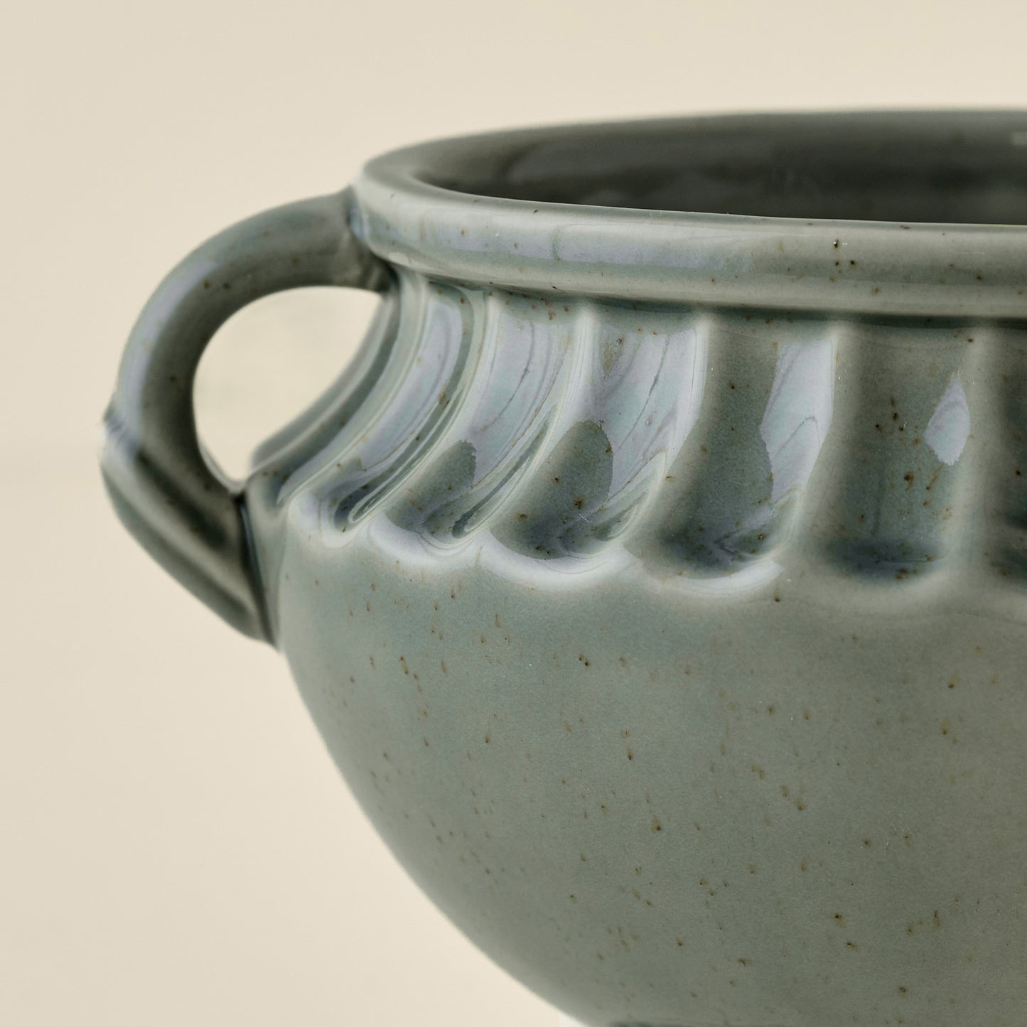 Jo's Vintage Inspired Pedestal Vase close up 