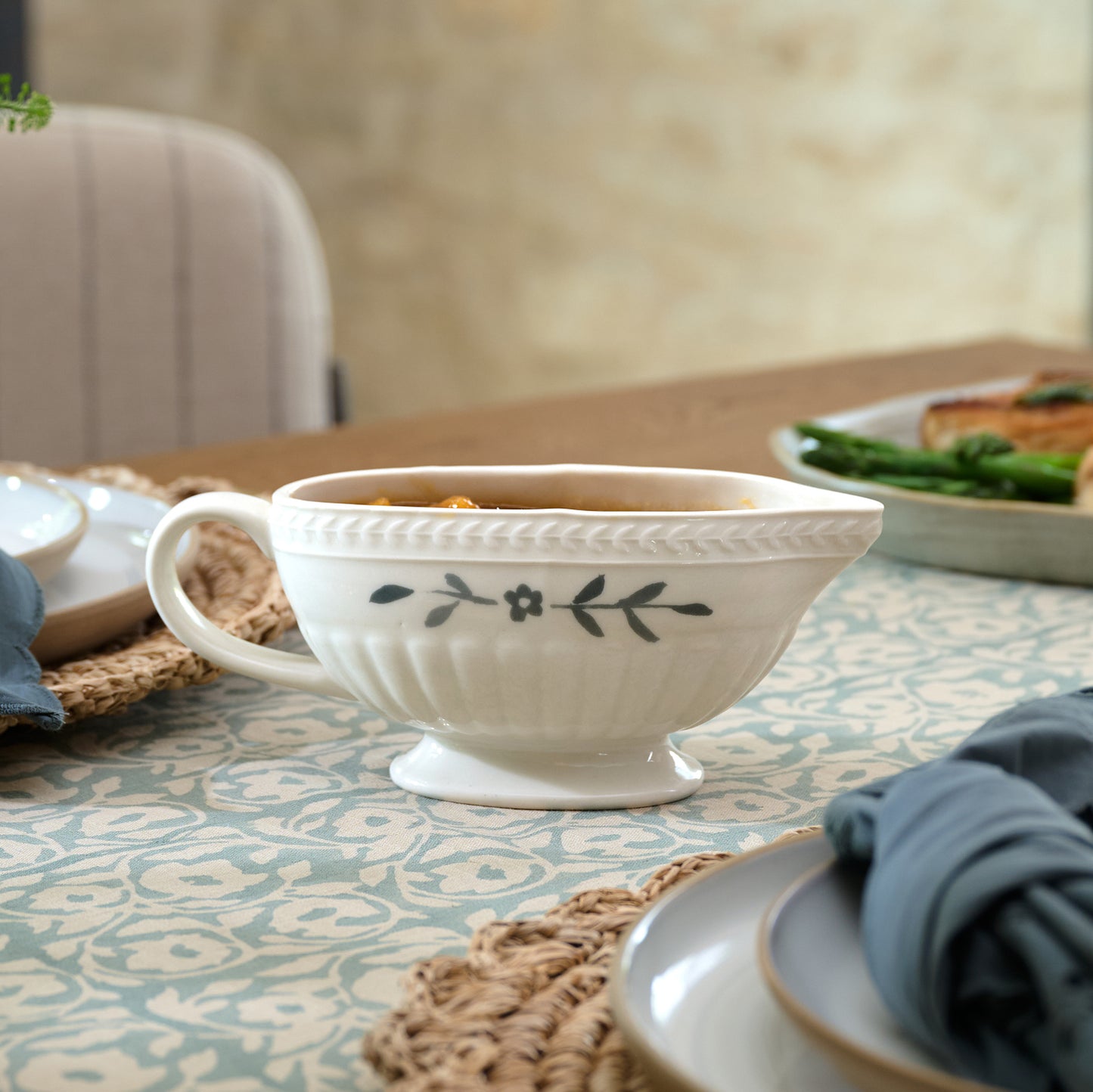 Luna Gravy Boat on tablescape