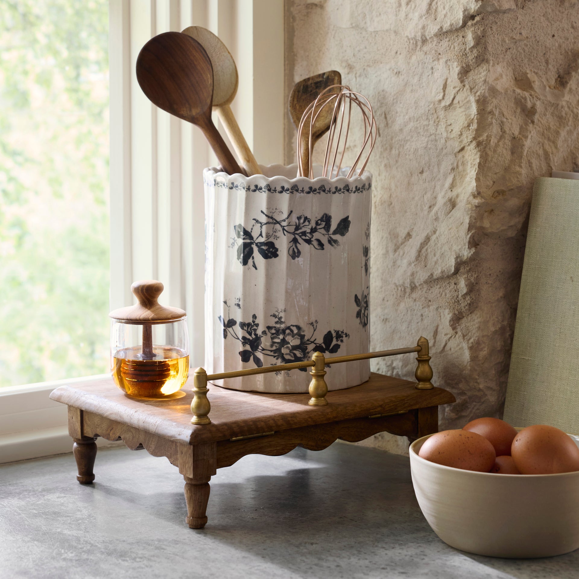 Heirloom Garden Scalloped Utensil Crock