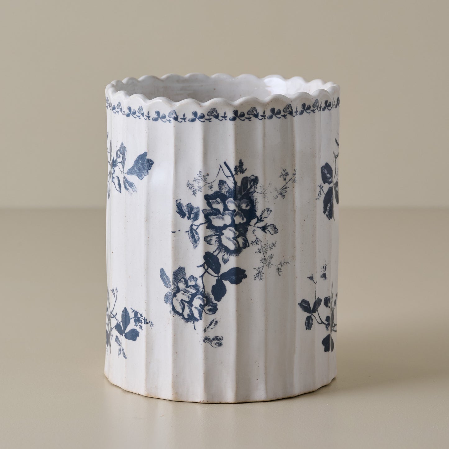 Heirloom Garden Scalloped Utensil Crock