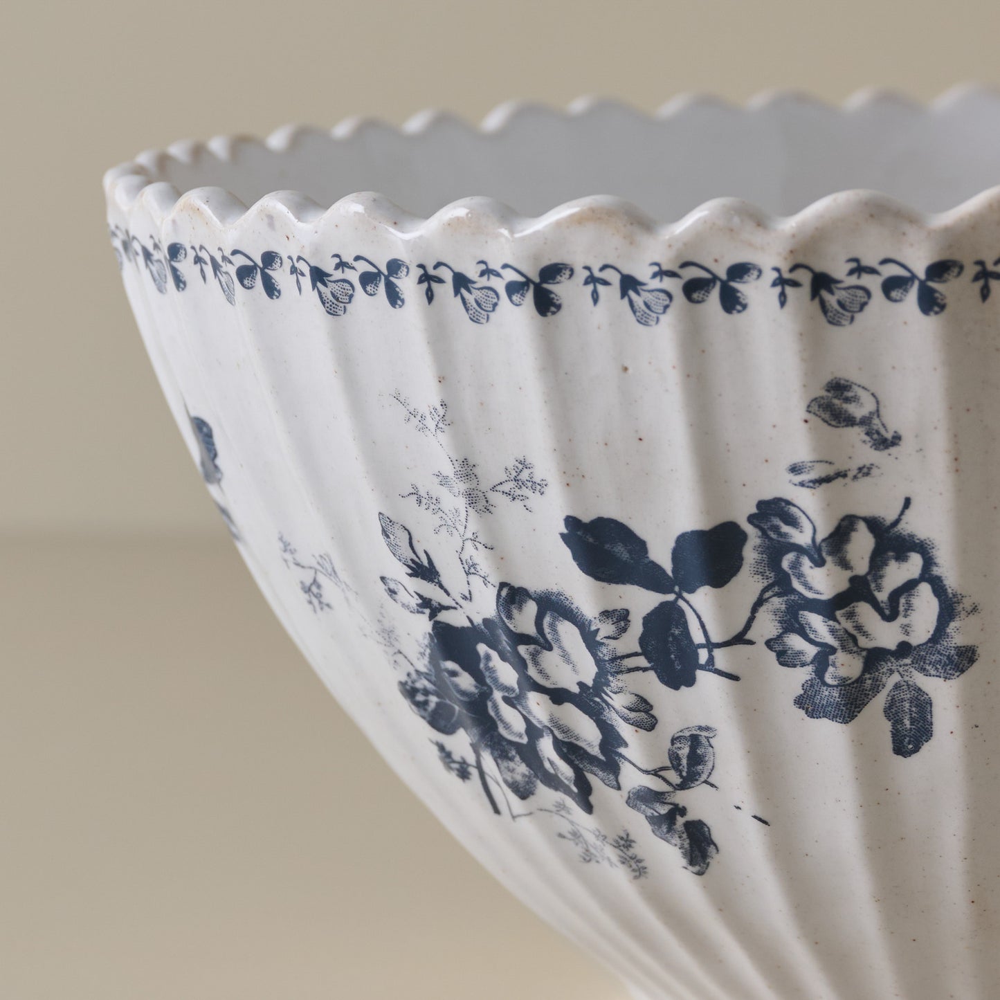 Heirloom Floral Large Mix + Serve Bowl close up