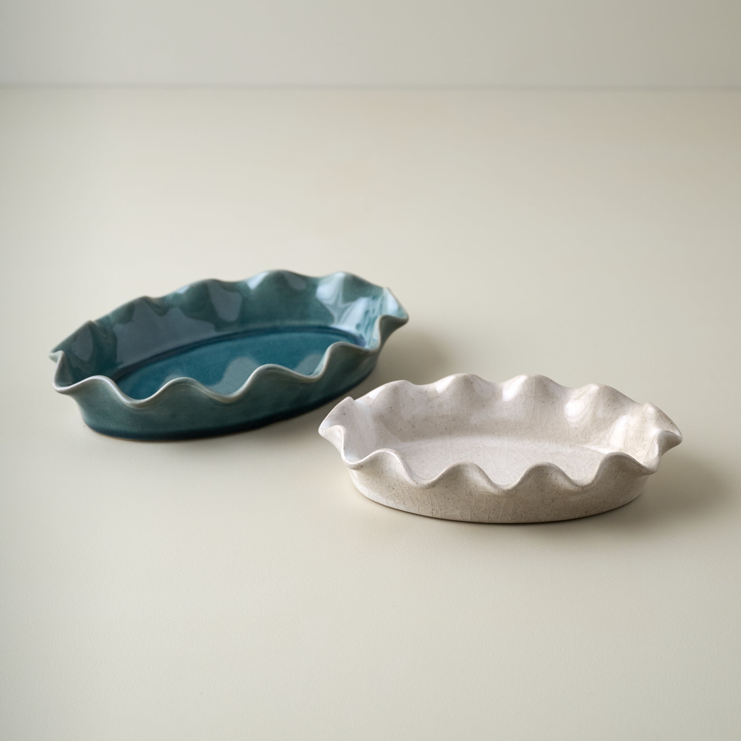 Frankie Ruffled Ceramic Tray – Magnolia