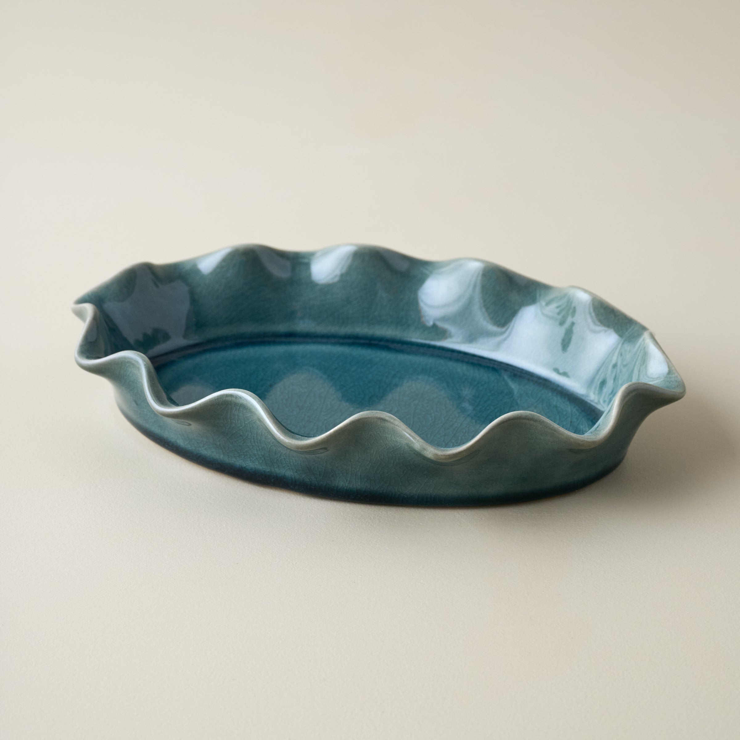 Frankie Ruffled Ceramic Tray – Magnolia