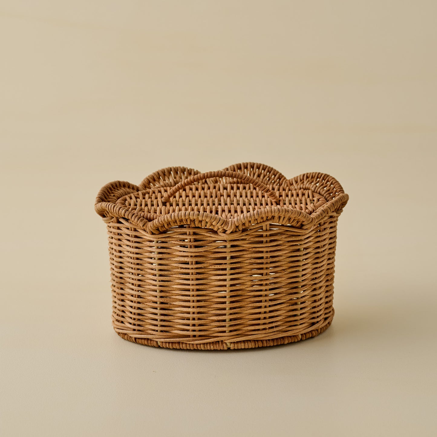 Lauren Scalloped Woven Canister (Small)