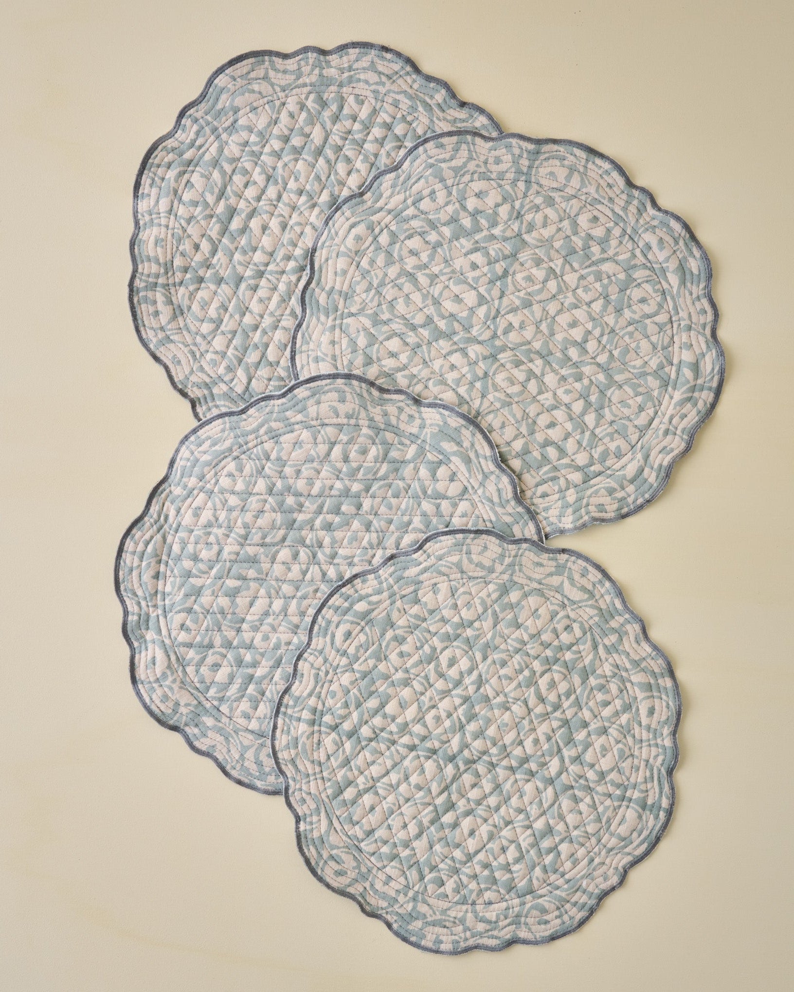 Pivione Fleurs Reversible Placemat Set of Four