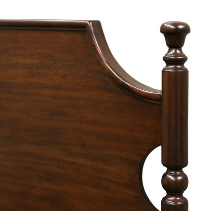 Miller Poster Bed close up view of headboard