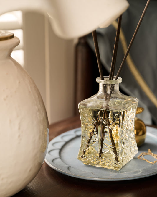Decanter Diffuser - Black Currant on tray in room