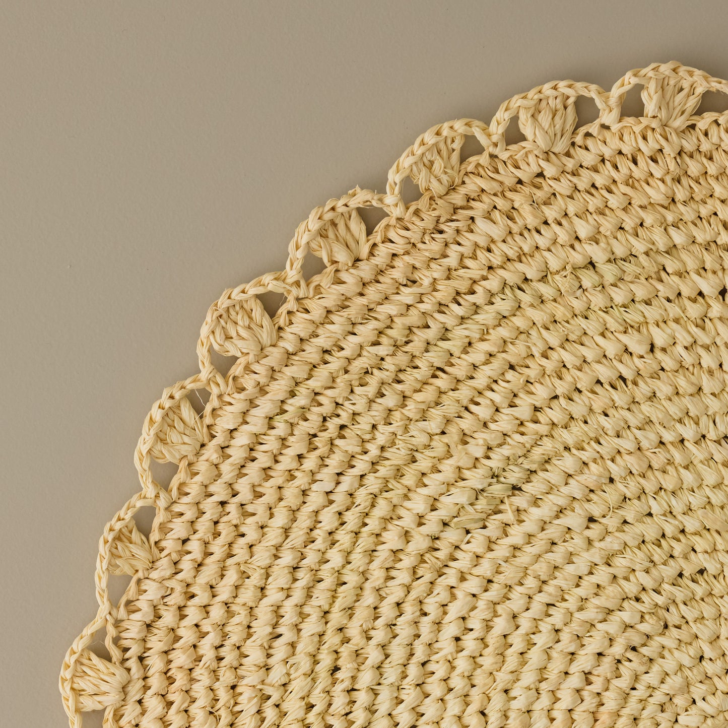 Aura Edge Natural Placemat up close