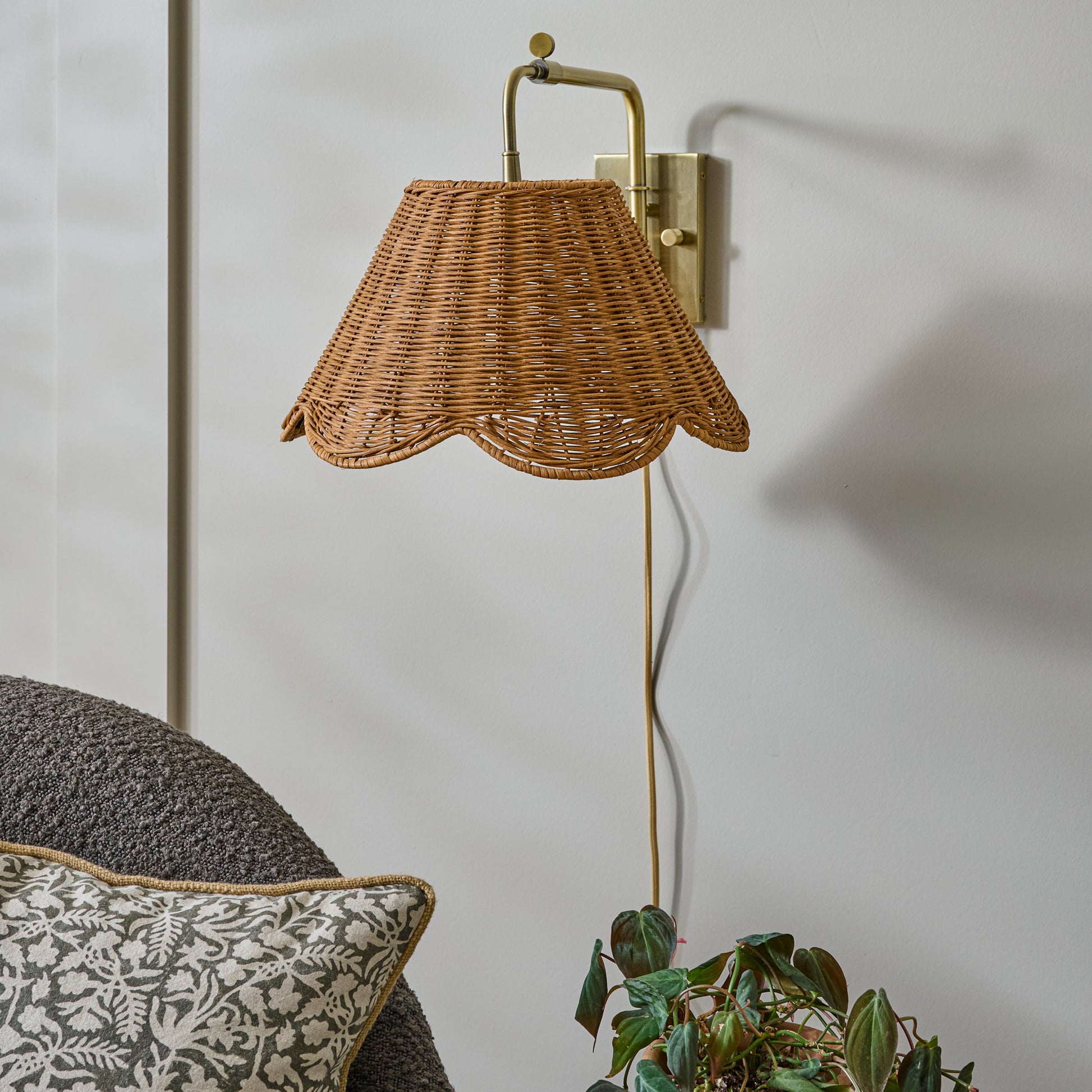 Odette Swivel Plug-in Sconce with Scallop Rattan Shade