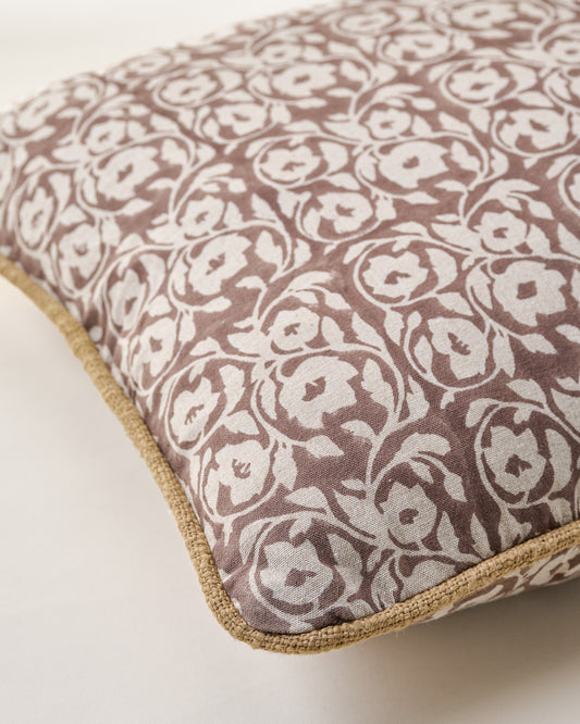 Pivoine Fleurs Pillow (Chestnut)