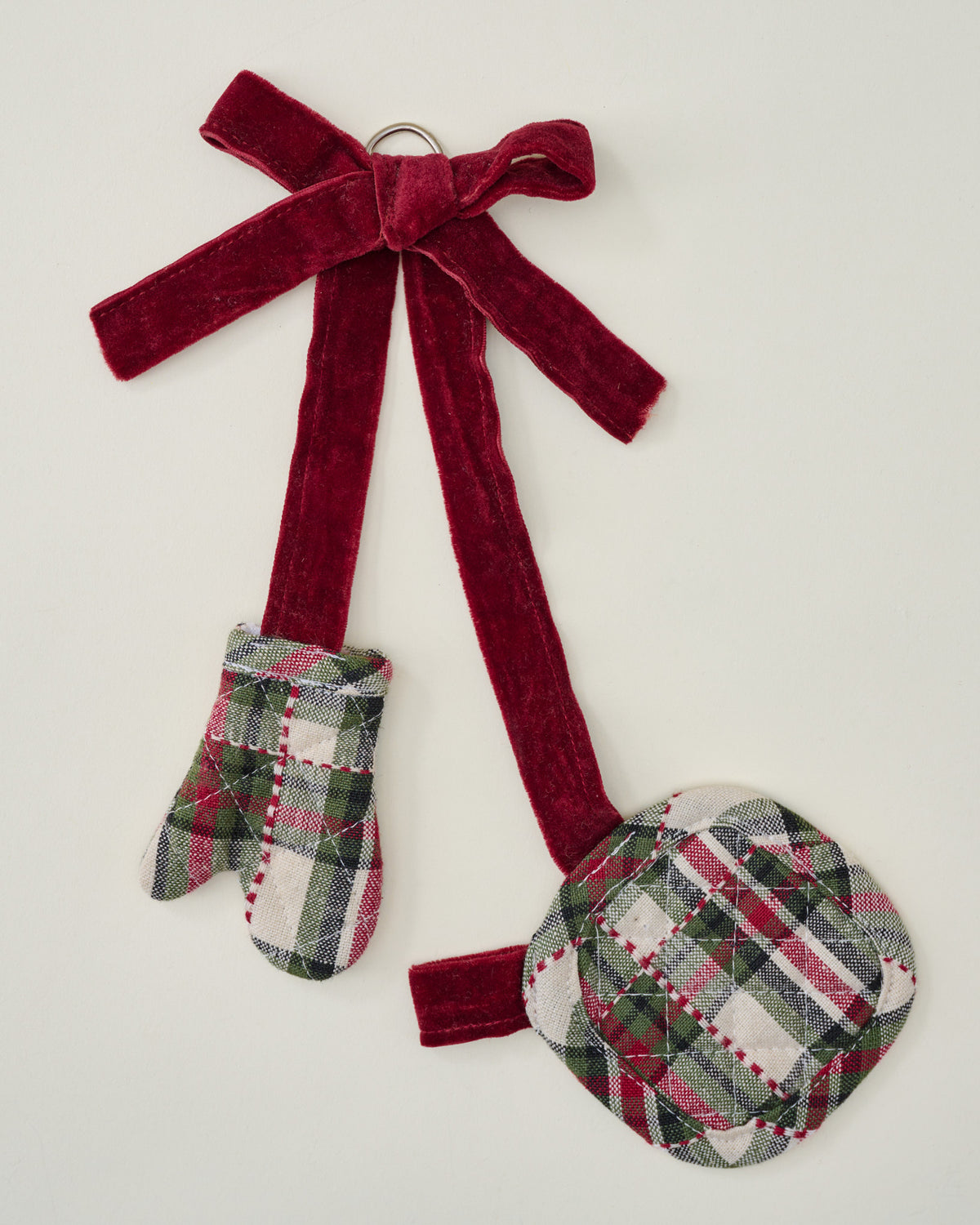 Classic Christmas Oven Mitt + Potholder Ornament