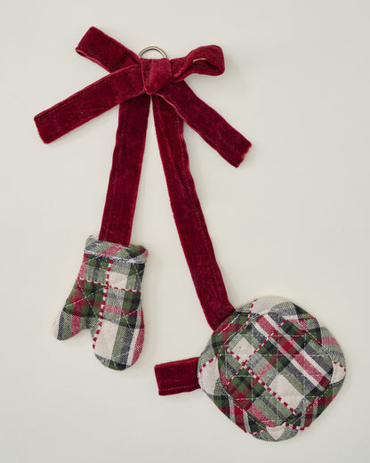 Classic Christmas Oven Mitt + Potholder Ornament
