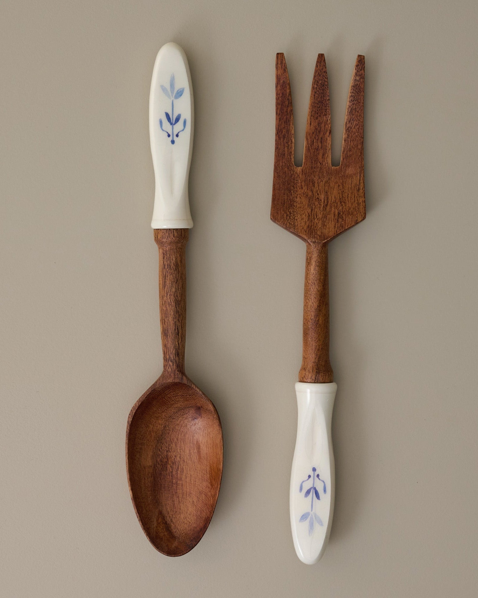 Vintage-Inspired Resin and Wood Servers, Set of 2