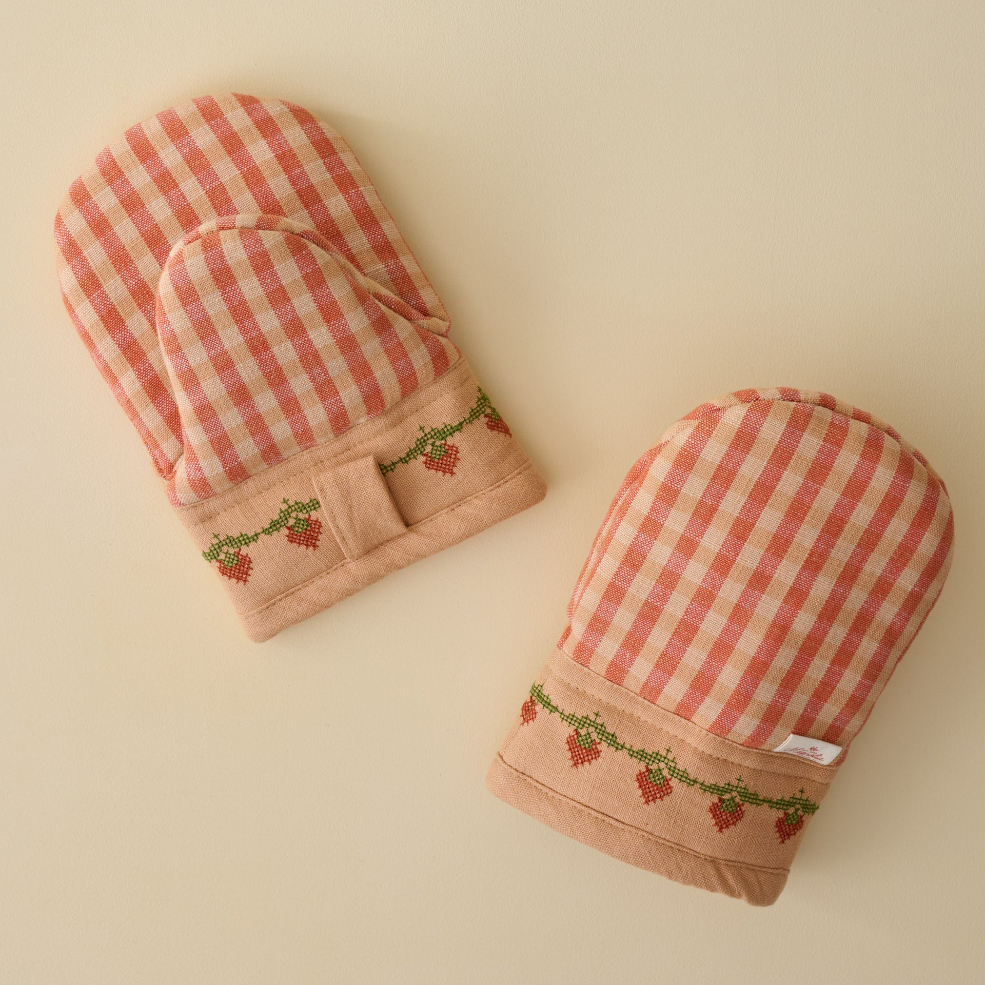 Cross Stitch Strawberry Fields Oven Mitt Set of 2