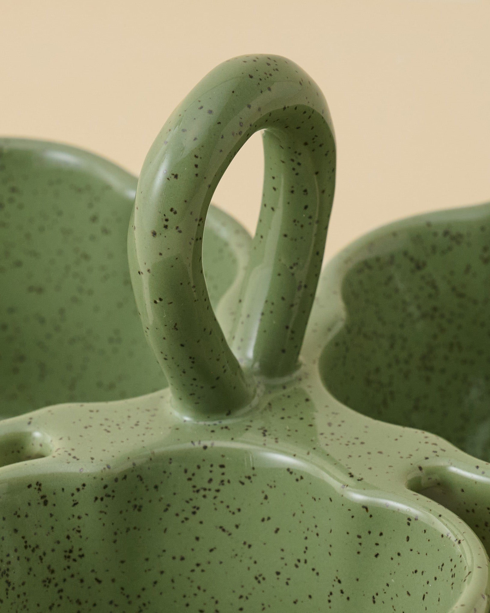 Green Scalloped Trio Snack Bowl close up