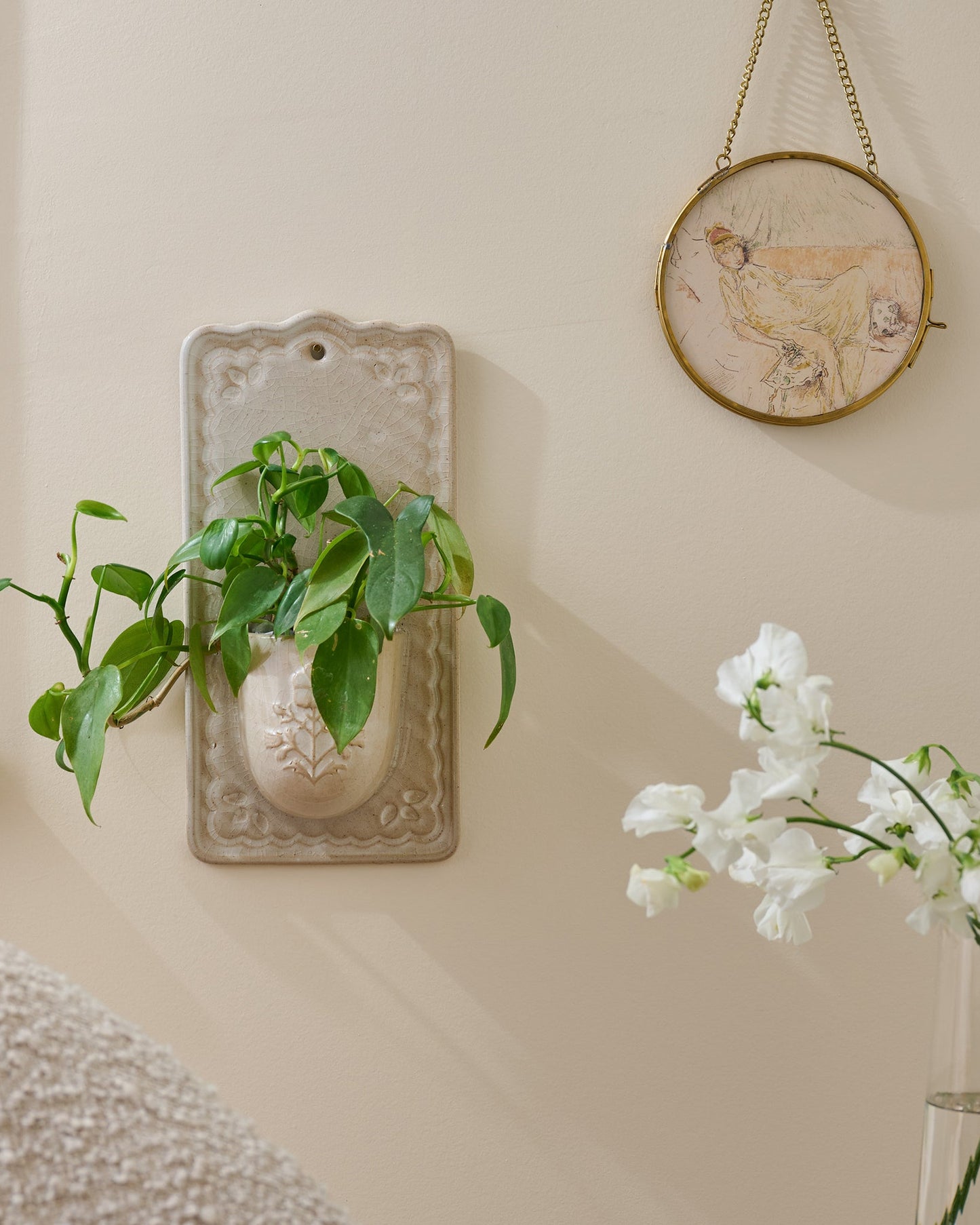 Maddison Debossed Floral Ceramic Wall Pocket