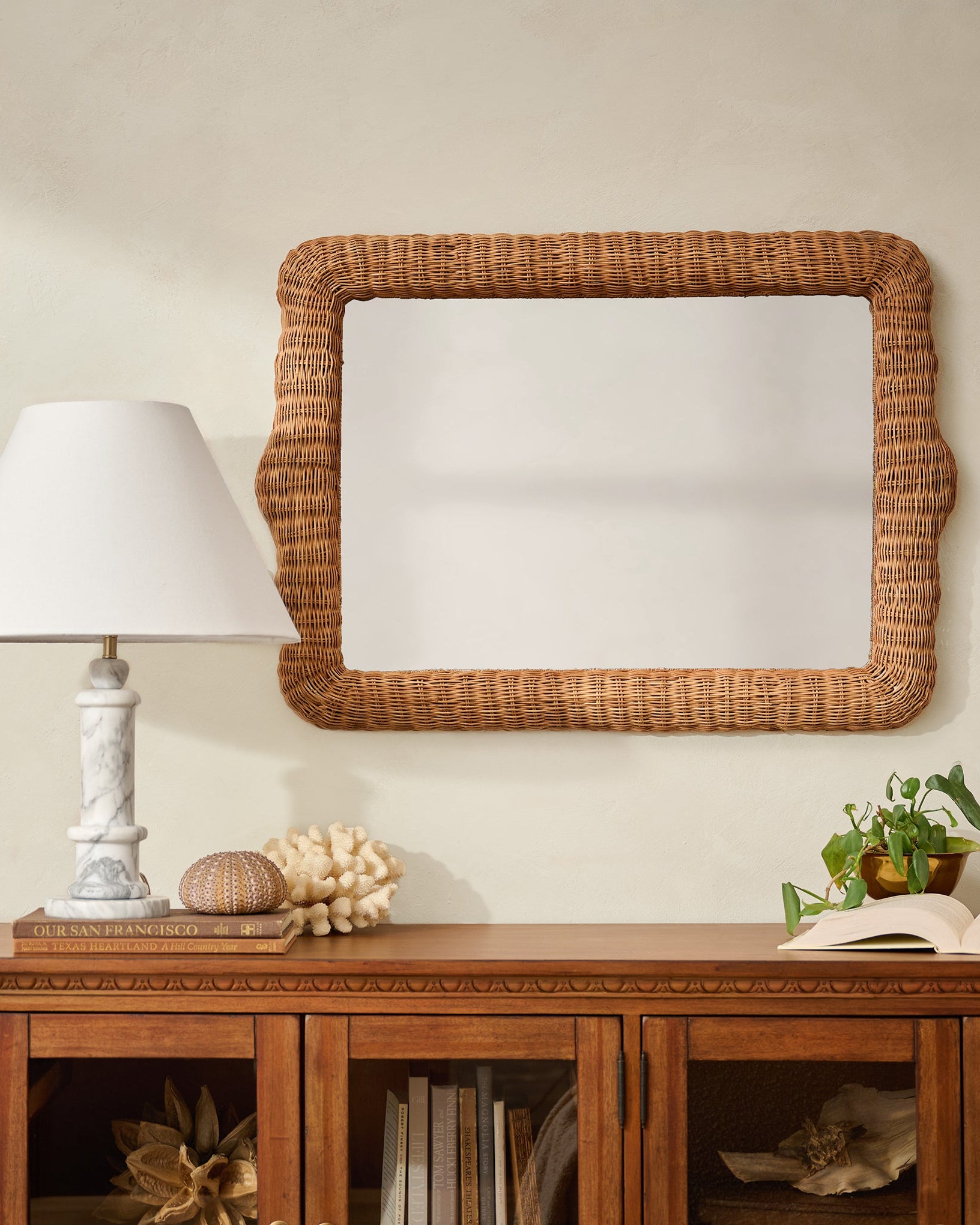 Robin Woven Rattan Mirror – Magnolia
