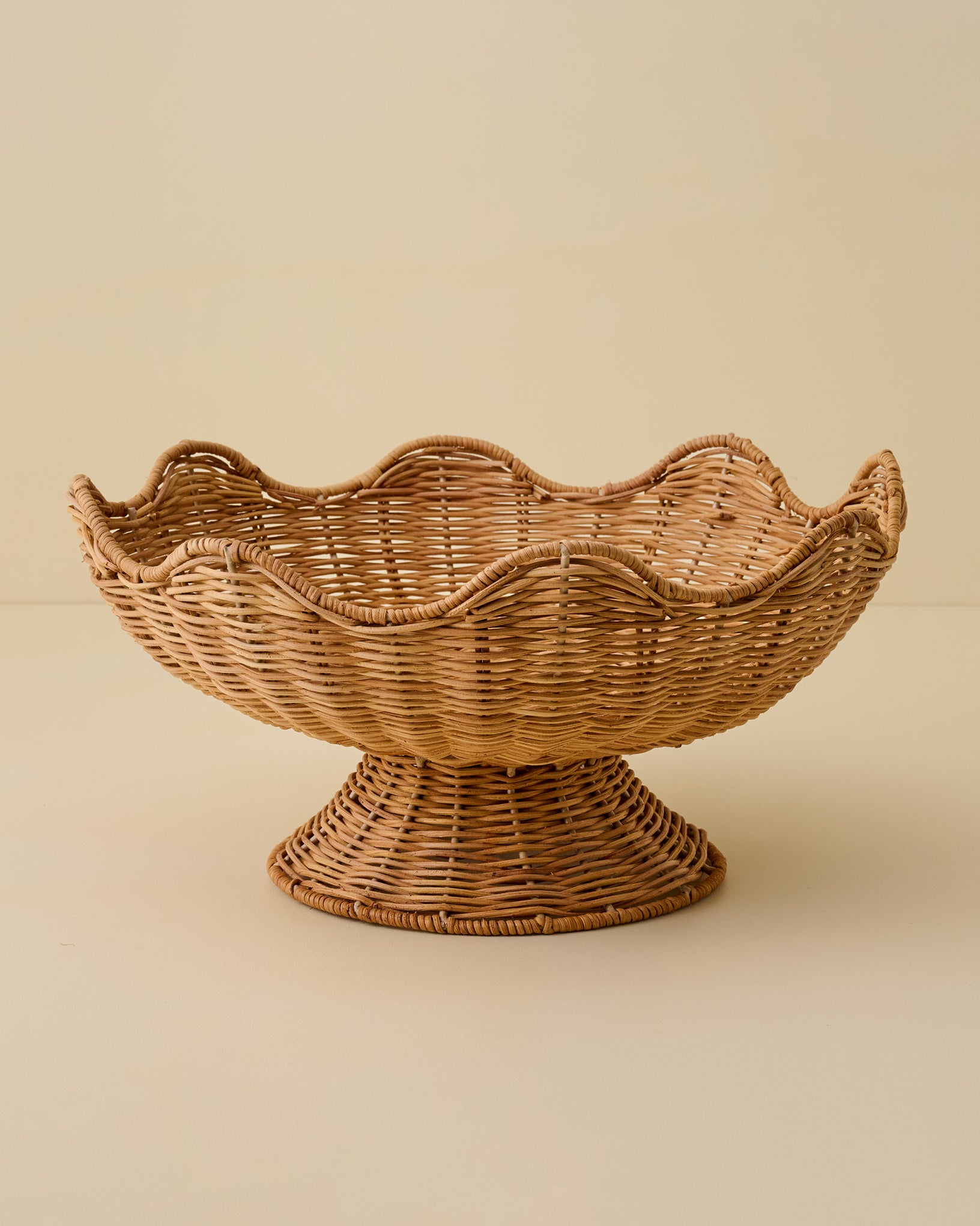 Rattan Scallop Bowl large