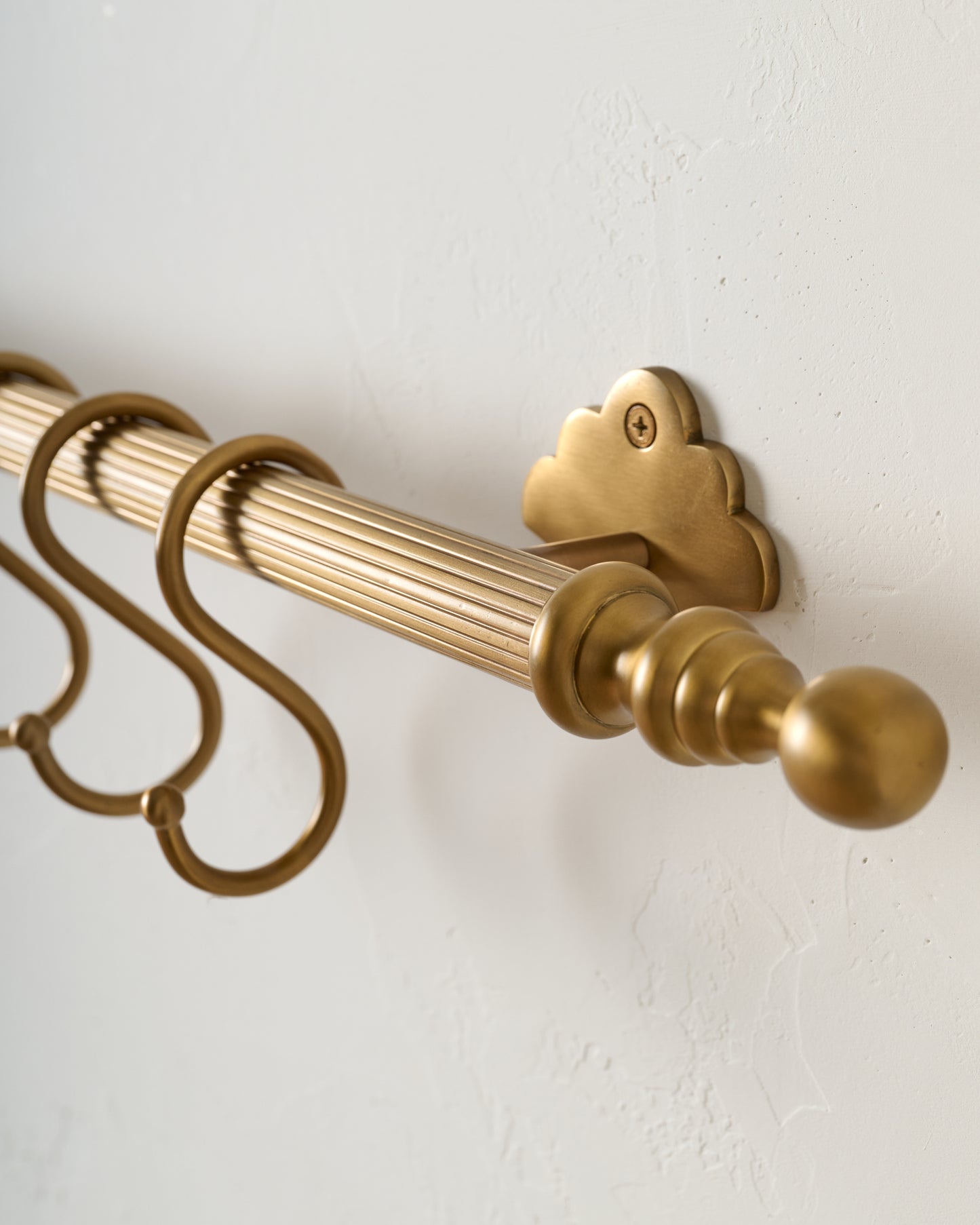 Solid Brass Fluted Rail with Hooks