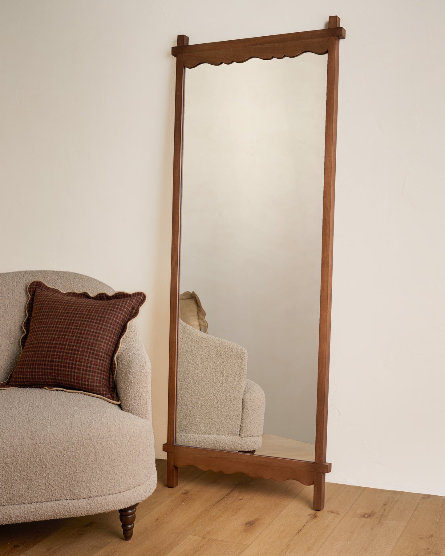 Daphne Floor Mirror