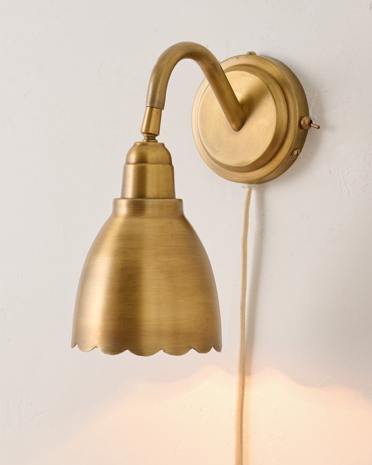 Louise Plug-in Sconce